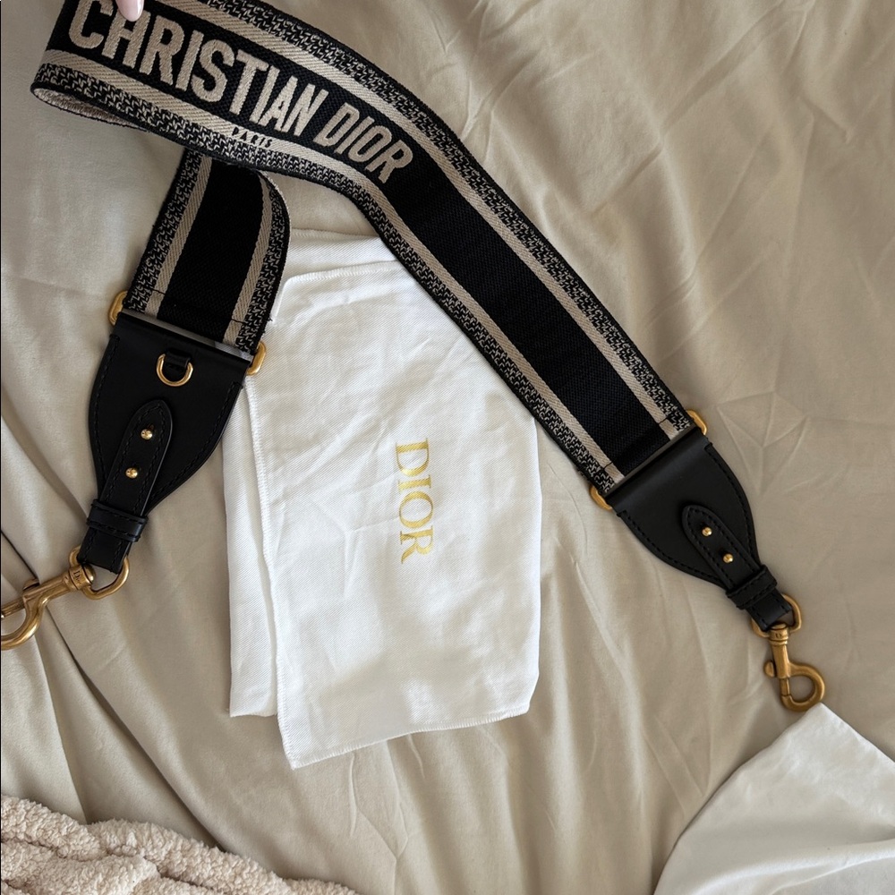 New Dior Shoulder Strap Crossbody Strap - Picture 7 of 7